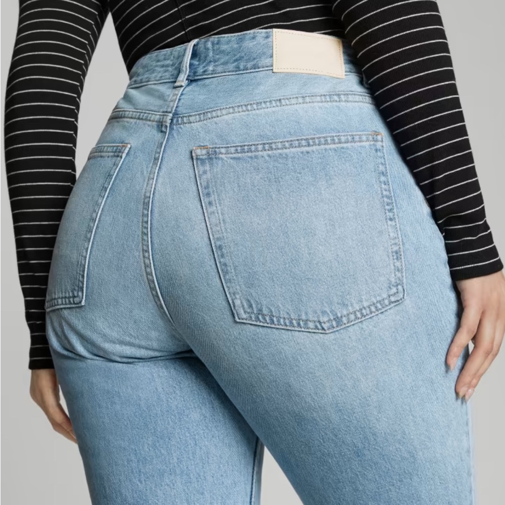 Everlane Light Blue Straight Leg Jeans - Picture 2 of 6